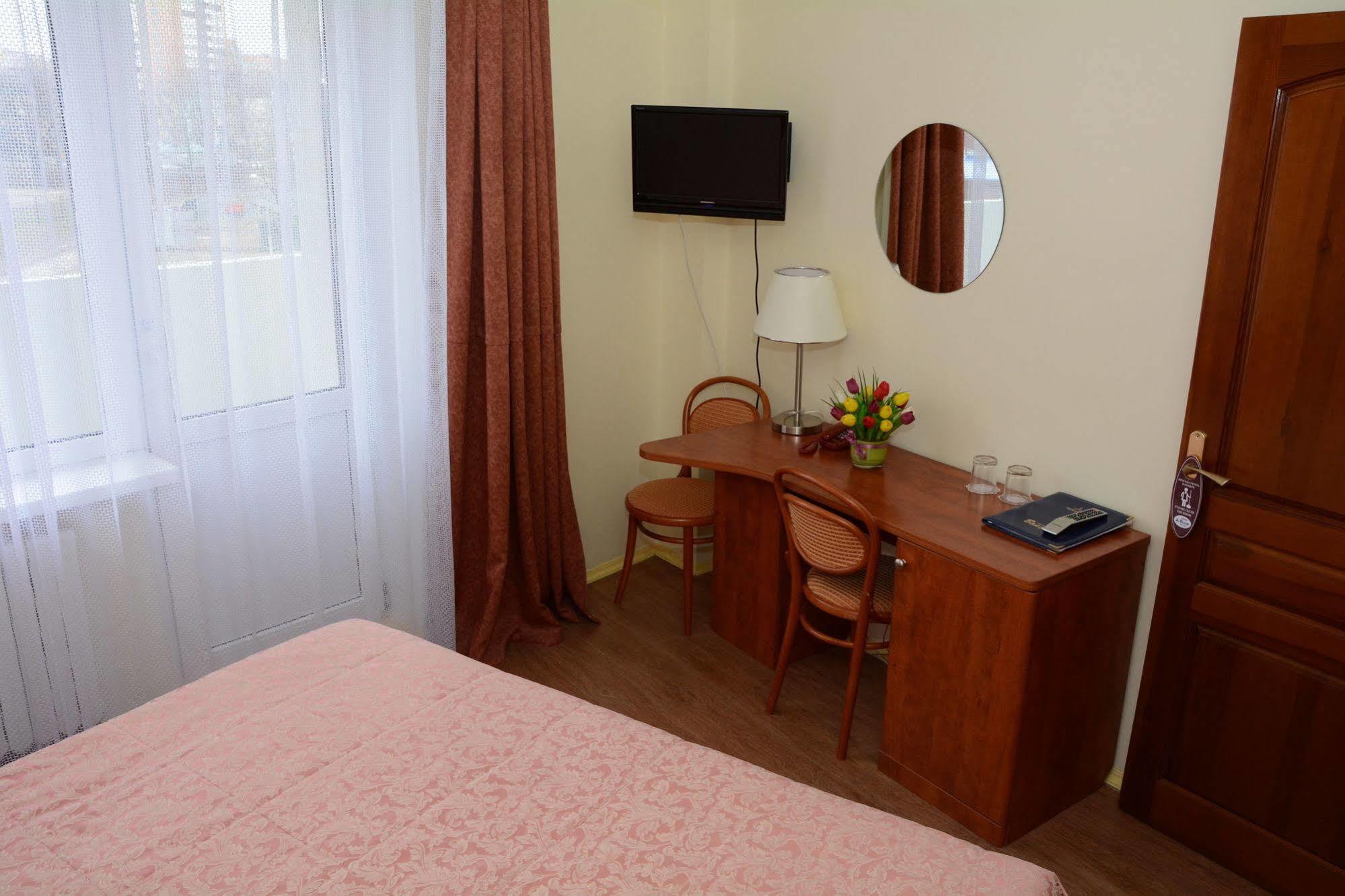 Voyage Hotel Minsk Ngoại thất bức ảnh